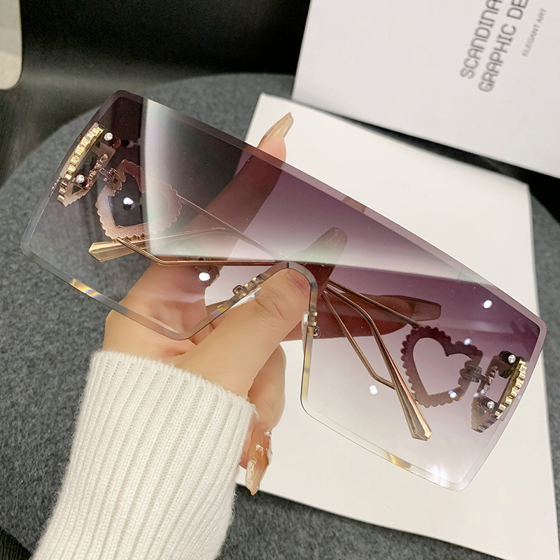 New One-Piece Fashion Heart-Sh - Sunglasses Uv400 评论和价格