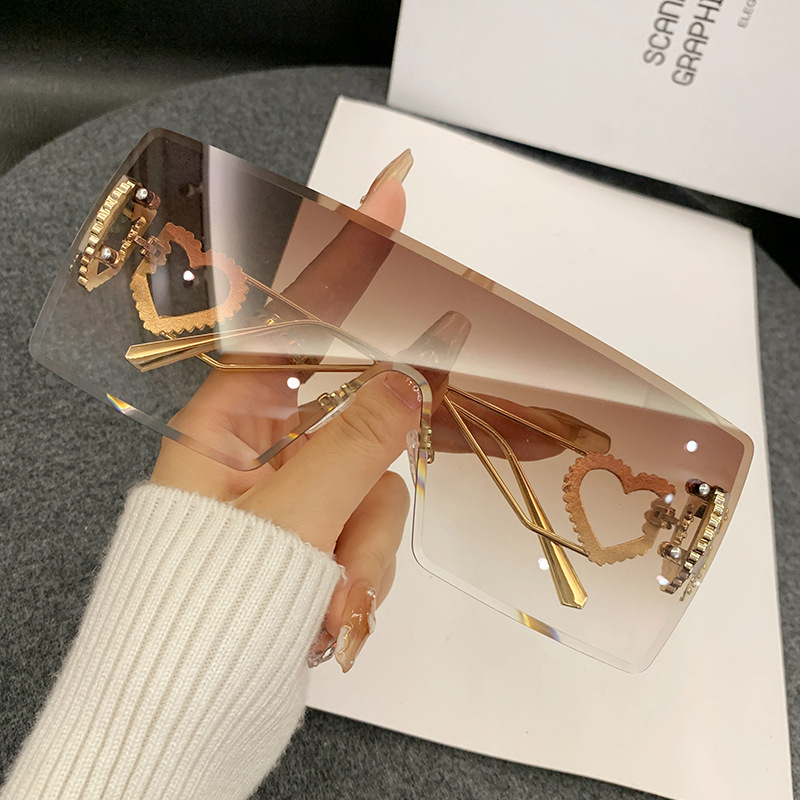 New One-Piece Fashion Heart-Sh - Sunglasses Uv400 评论和价格